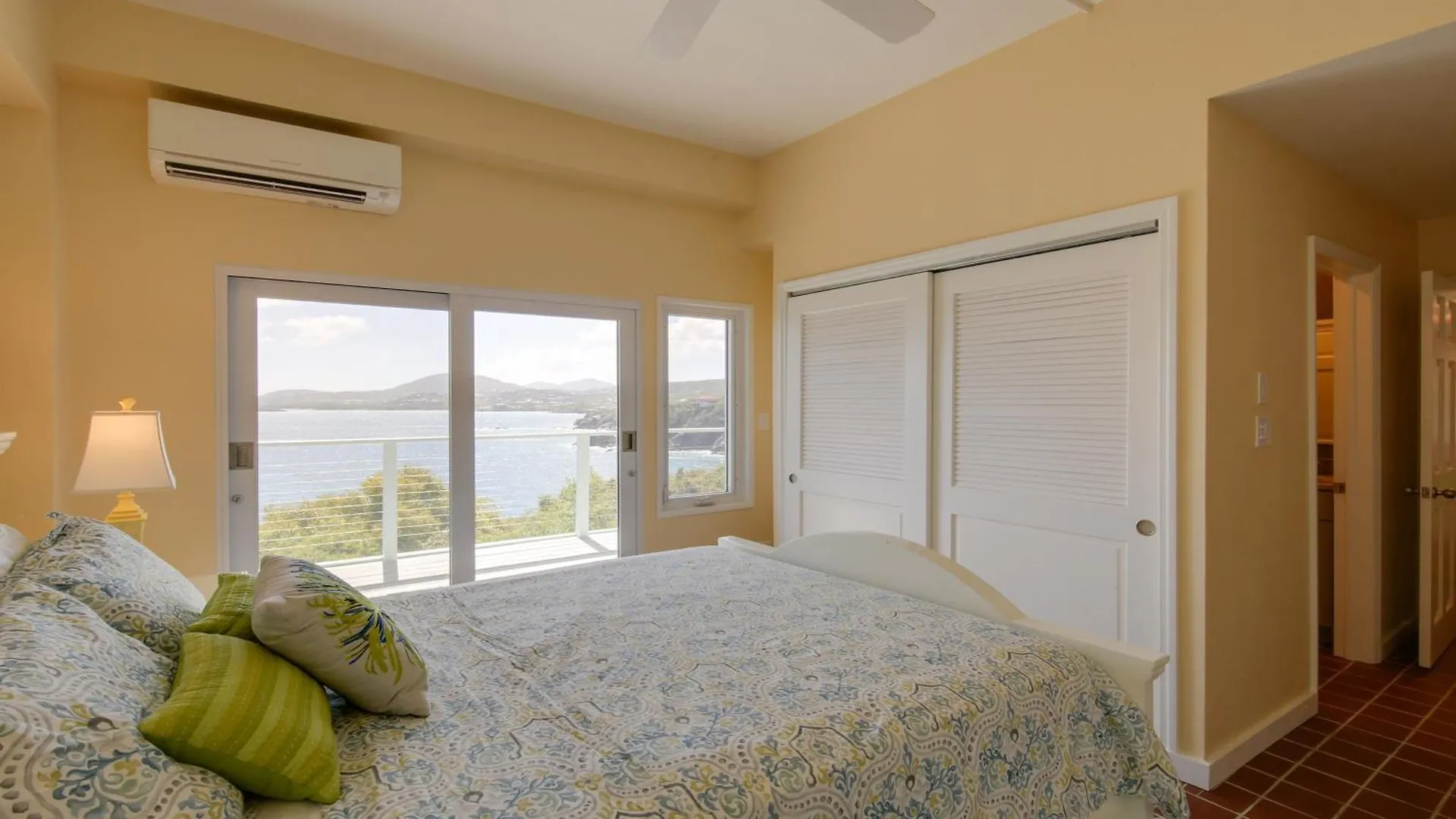Sea La Vie - Waterfront St Thomas Escape With Pool Villa Nazareth