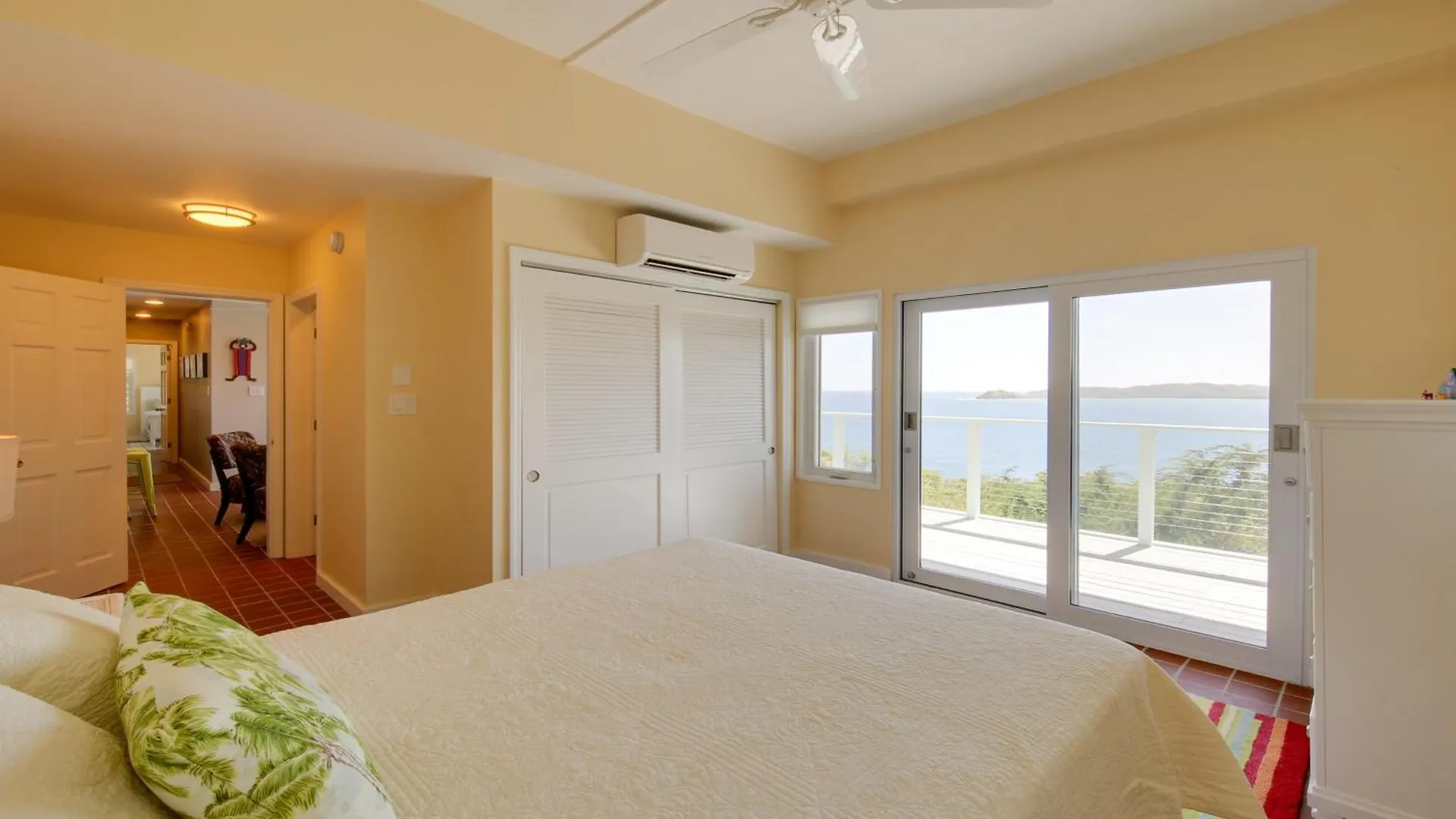 Sea La Vie - Waterfront St Thomas Escape With Pool Villa Nazareth