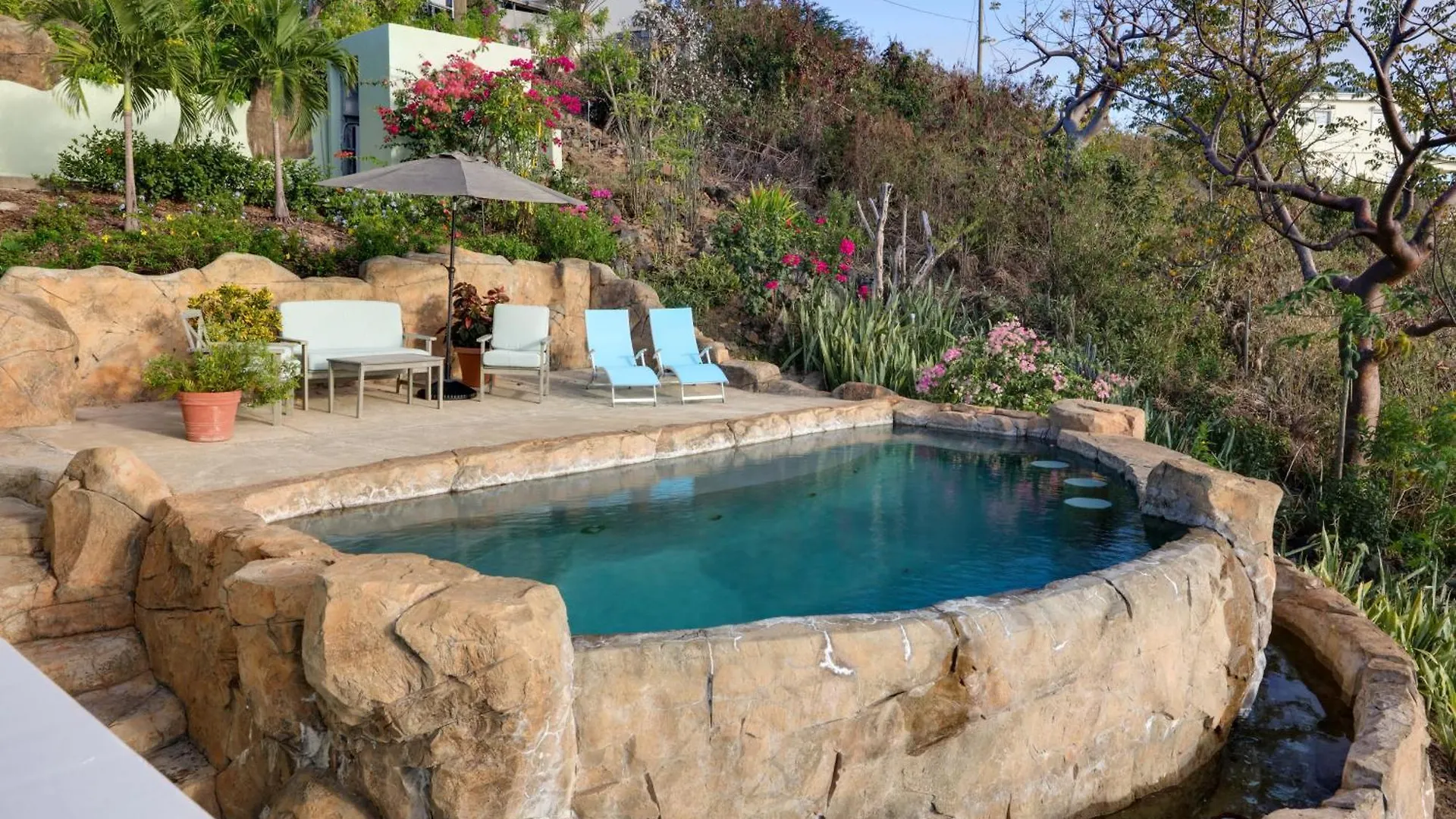 Sea La Vie - Waterfront St Thomas Escape With Pool Villa Nazareth